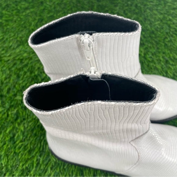 FREE PEOPLE NEW Luke Western White Croc Point Toe Zip Ankle Bootie Boot - Picture 8 of 11